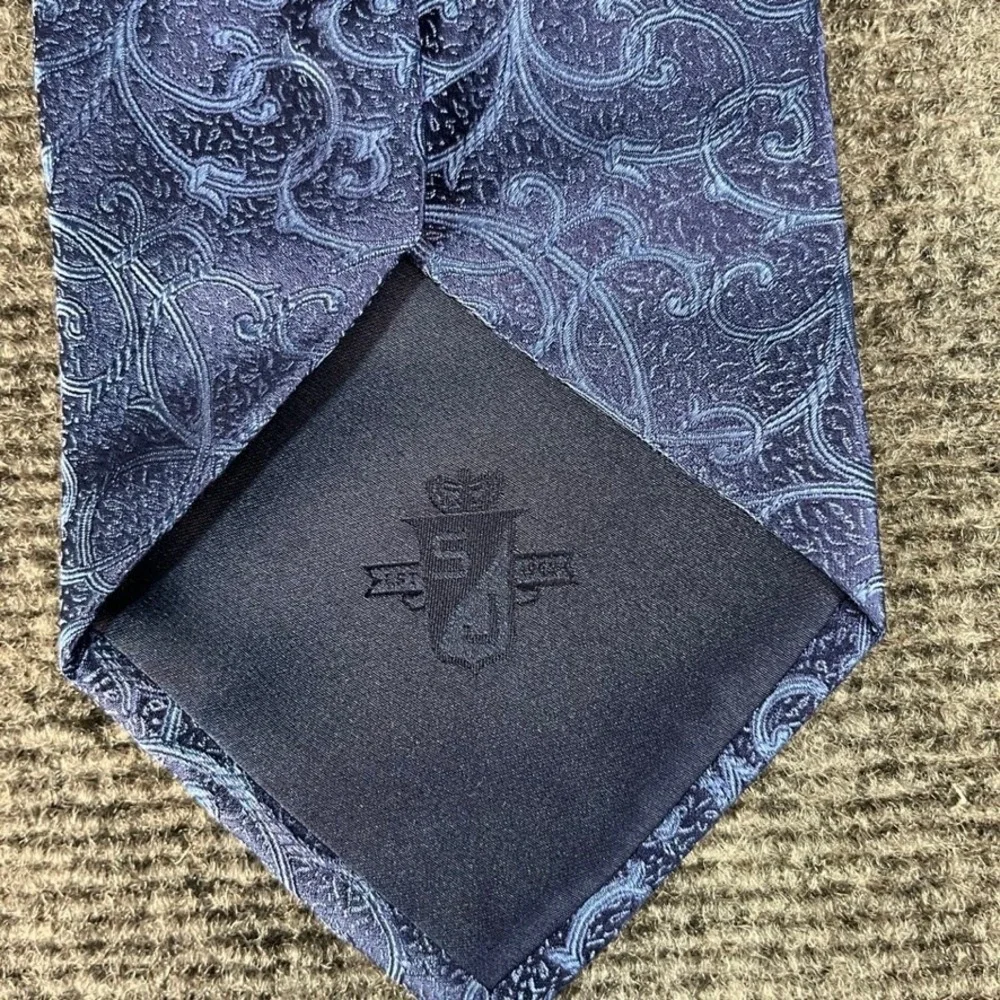 Sean John Mens Silk Necktie Navy Blue Scroll Filigree Jacquard Handmade Tie